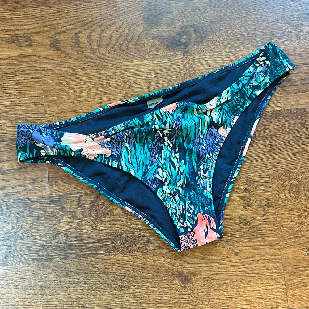 Old Navy Ruched Bikini Bottom, tropical flowers, floral, Large
